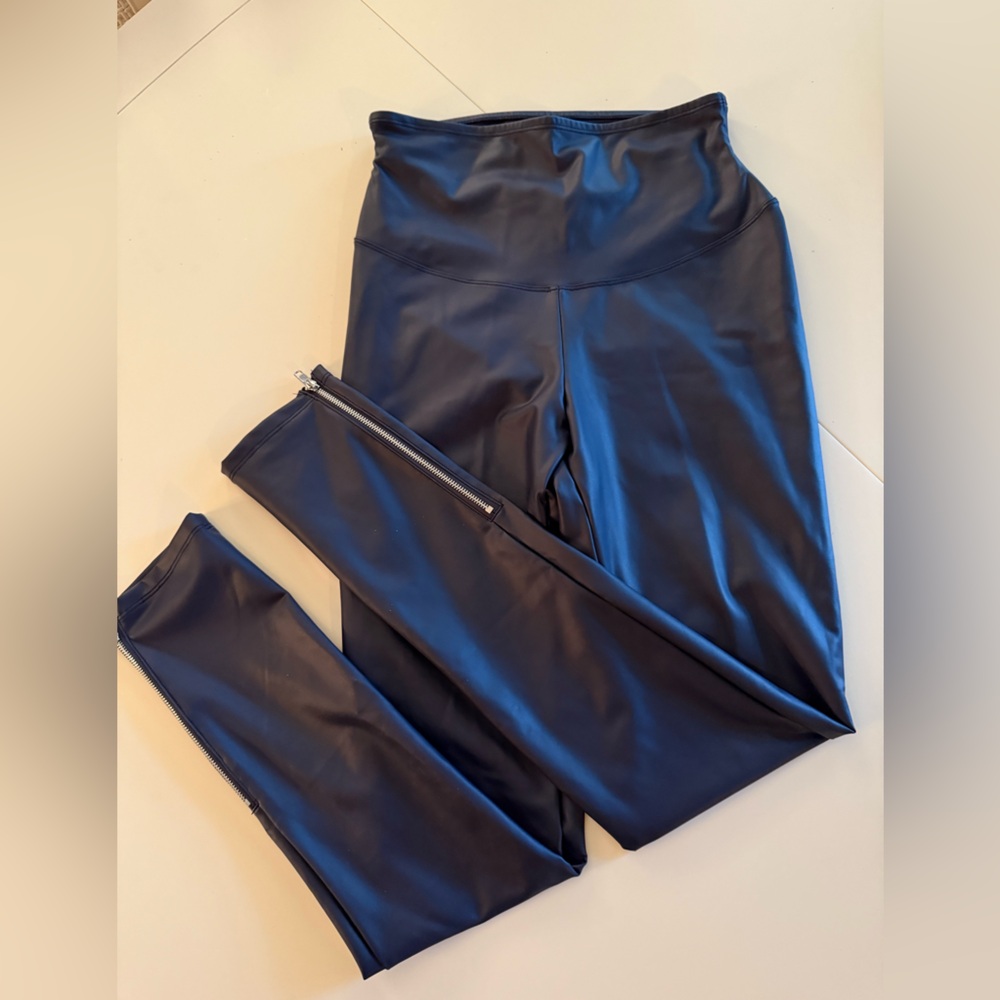 Yummie Faux Leather Navy Leggings - Picture 2 of 5